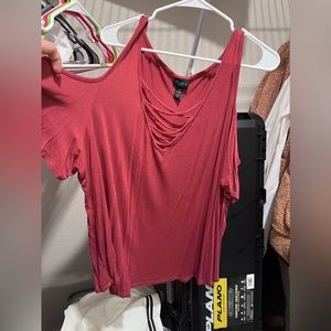 Cold shoulder tank top